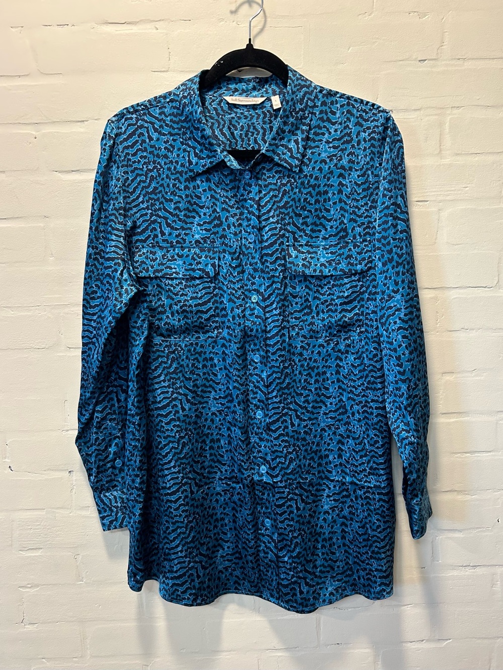 Soft Surroundings 100% Silk Vivi Animal Print Button Down Tunic Shirt Blue L